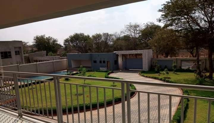 7-bedroom-house-for-sale-in-ibex-meanwood-big-4