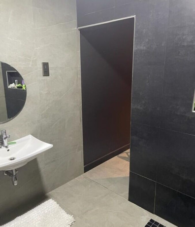 3-bedroom-flat-for-rent-in-ibex-hill-big-7