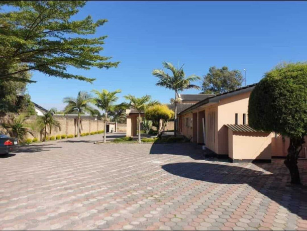 12-bedroom-commercial-property-for-rent-in-chudleigh-big-1