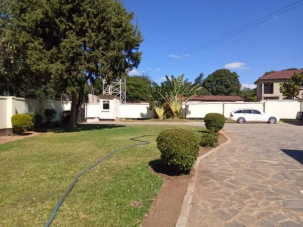4-bedroom-house-for-rent-in-rhodespark-big-1