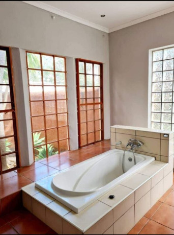 4-bedroom-house-for-rent-in-kabulonga-big-1