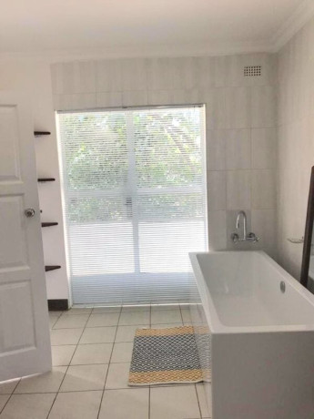 2-bedroom-fully-furnished-apartment-for-rent-in-rhodespark-big-0