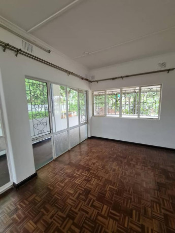 3-bedroom-flat-for-rent-in-kabulonga-big-8