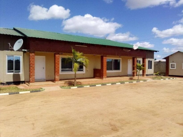 2-bedroom-flat-for-rent-in-chalala-big-8