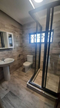 4-bedroom-house-for-rent-in-olympia-big-5