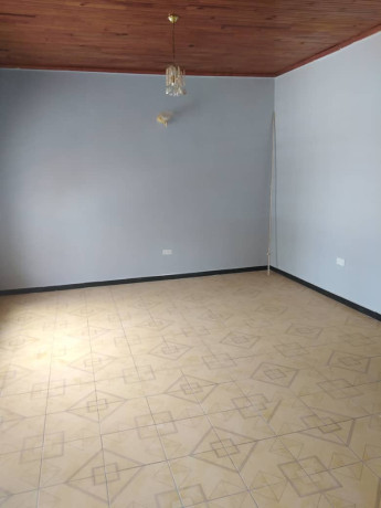 2-bedroom-flat-for-rent-in-olympia-big-4