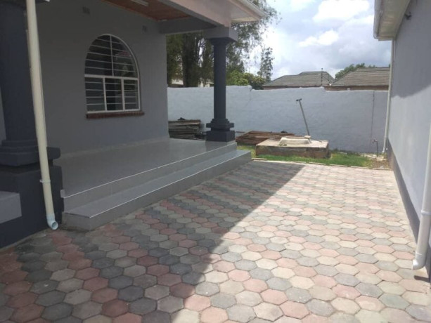 2-bedroom-flat-for-rent-in-olympia-big-7