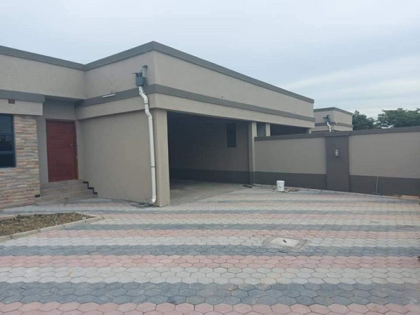 3-bedroom-flat-for-rent-in-ibex-hill-big-0