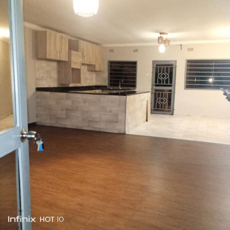 3-bedroom-flat-for-rent-in-ibex-hill-big-2