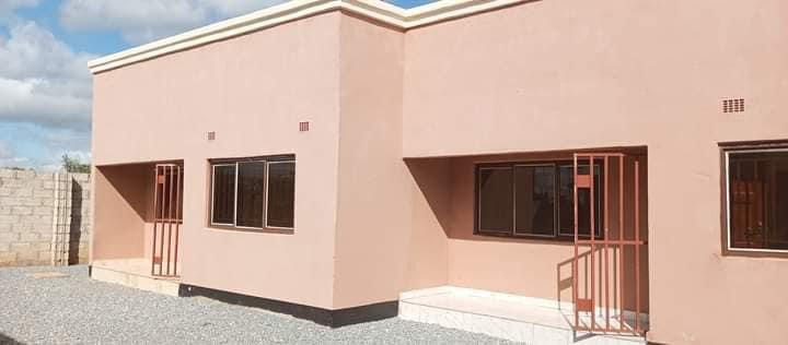 1-bedroom-flat-for-rent-in-chalala-big-3