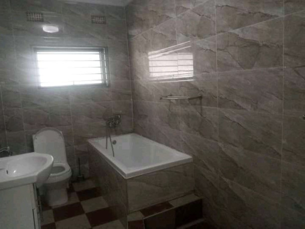 3-bedroom-standalone-house-for-rent-in-woodlands-big-5