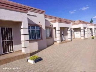 3-bedroom-flat-for-rent-in-chalala