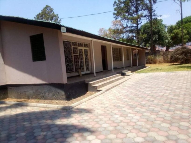 3-bedroom-standalone-house-for-rent-in-roma-big-6