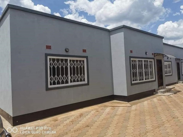 2-bedroom-flat-for-rent-in-chalala-big-1