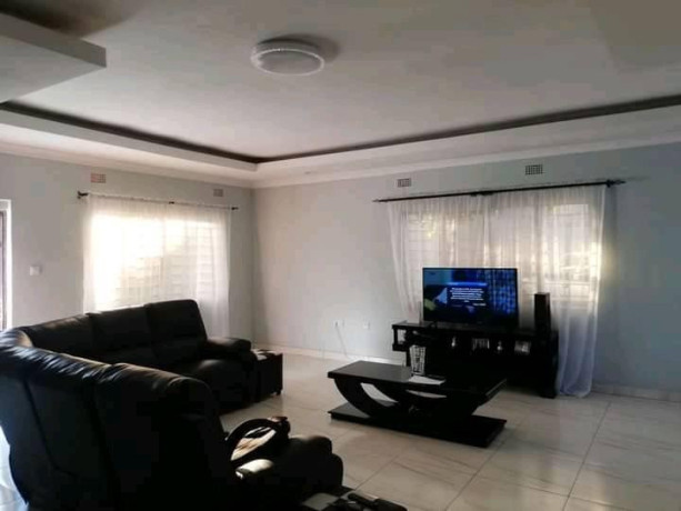 3-bedroom-flat-for-rent-in-chainama-big-5