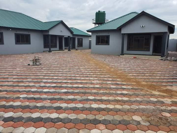 2-bedroom-flat-for-rent-big-3