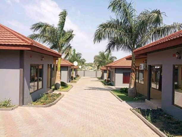 2-bedroom-fully-furnished-townhouse-for-rent-in-chudleigh-big-1