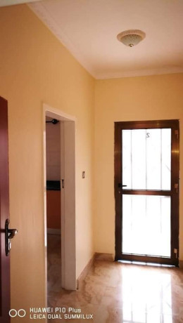 2-bedroom-flat-for-rent-in-ibex-hill-big-7