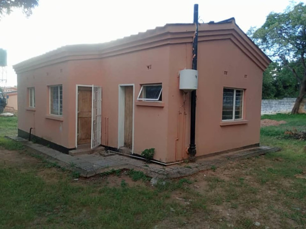 4-bedroom-house-for-rent-in-roma-big-9