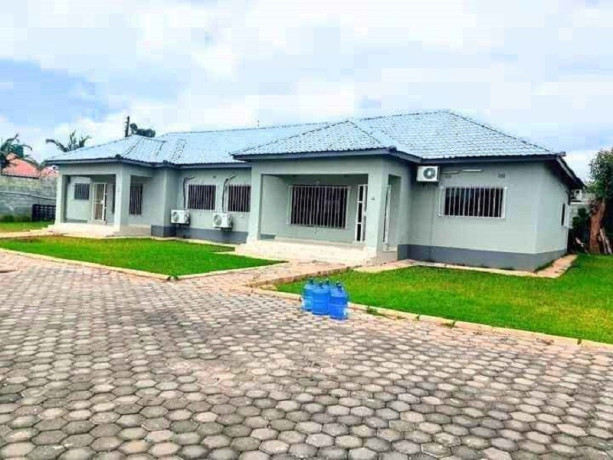 2-bedroom-flat-for-rent-in-ibex-hill-big-0