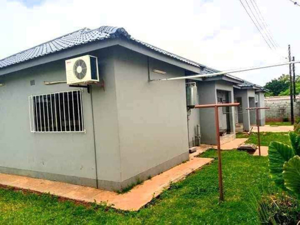 2-bedroom-flat-for-rent-in-ibex-hill-big-5