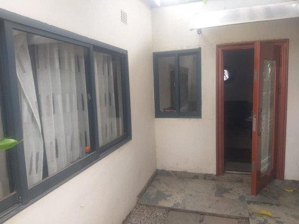 2-bedroom-flat-for-rent-in-rhodes-park-big-3