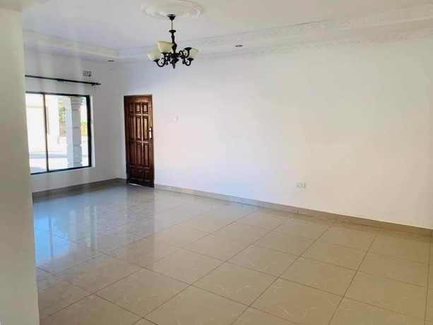 3-bedroom-flat-for-rent-in-ibex-hill-big-6