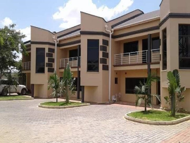 3-bedroom-flat-for-rent-in-chalala-big-1