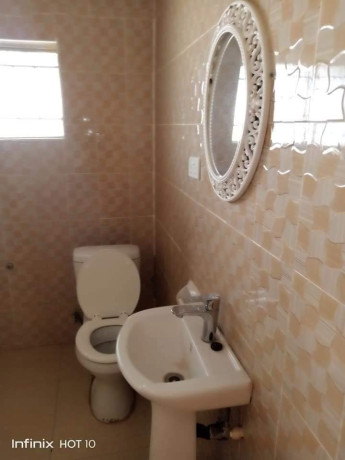 3-bedroom-flat-for-rent-in-chalala-big-5