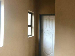 1-bedroom-flat-for-rent-in-kabangwe