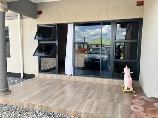 2-bedroom-flat-for-rent-in-lilayi-big-3