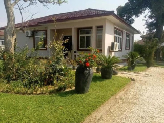 neat-and-spacious-3-bedroom-house-for-sale-in-silverest