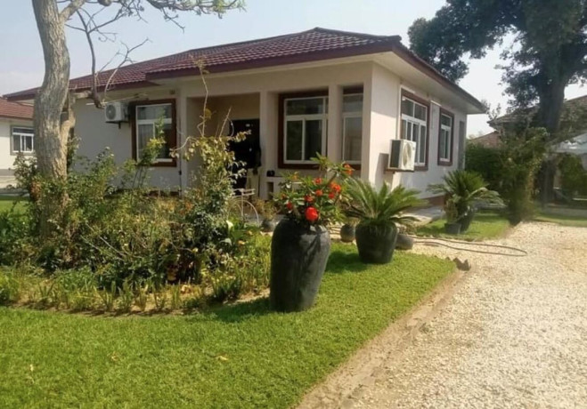 neat-and-spacious-3-bedroom-house-for-sale-in-silverest-big-0