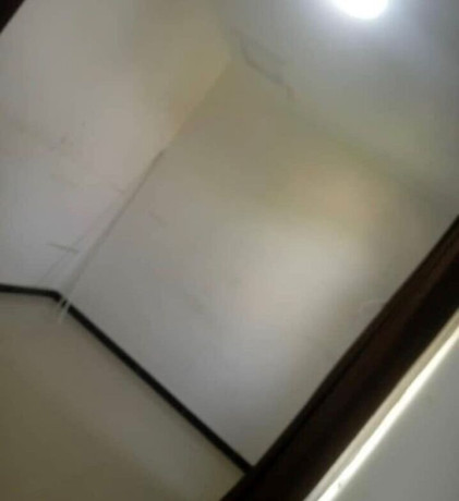 neat-and-spacious-3-bedroom-house-for-sale-in-silverest-big-9