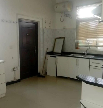 neat-and-spacious-3-bedroom-house-for-sale-in-silverest-big-7