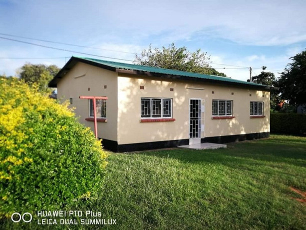 2-bedroom-house-for-rent-in-avondale-big-0