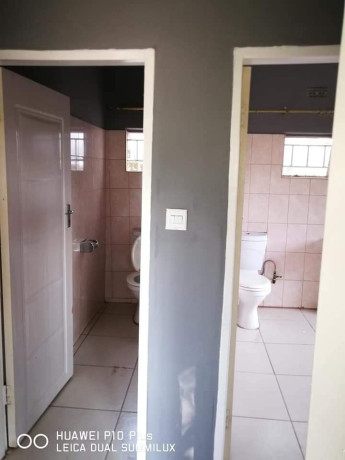 2-bedroom-house-for-rent-in-avondale-big-8