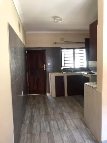 3-bedroom-flat-for-rent-in-ibex-hill-big-2