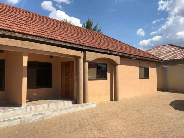 3-bedroom-flat-for-rent-in-ibex-hill-big-1