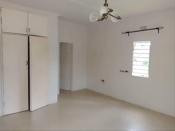 4-bedroom-house-for-rent-in-woodlands-big-9