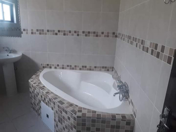 3-bedroom-standalone-house-for-rent-in-ibex-hill-big-4