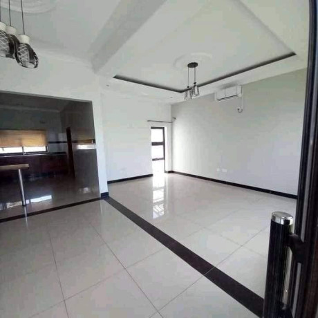 2-bedroom-flat-for-rent-in-chalala-big-2