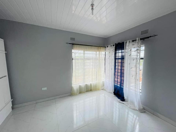1-bedroom-house-for-rent-in-lilayi-big-6