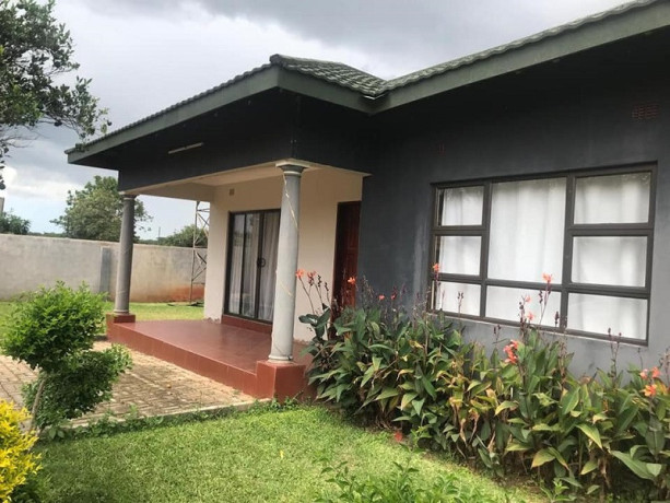 2-bedroom-flat-for-rent-in-ibex-hill-big-1