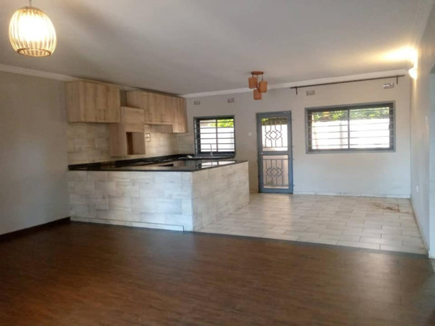 3-bedroom-semi-detached-house-for-rent-in-ibex-hill-big-5