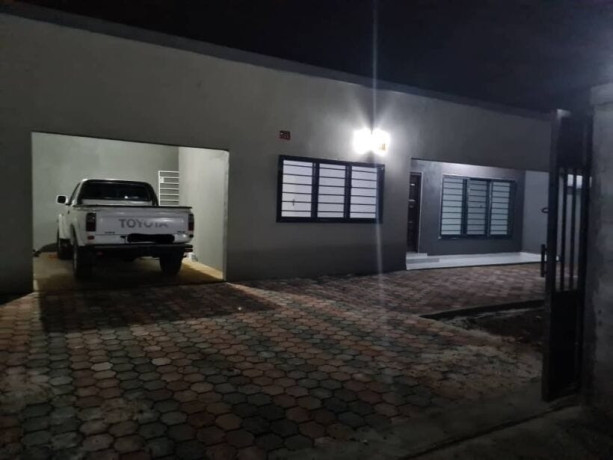 3-bedroom-semi-detached-flats-for-sale-in-ibex-meanwood-big-0