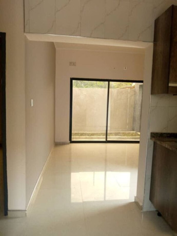 1-bedroom-flat-for-rent-in-ibex-hill-big-4