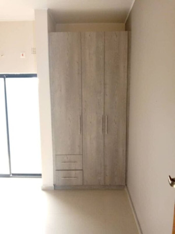 1-bedroom-flat-for-rent-in-ibex-hill-big-5