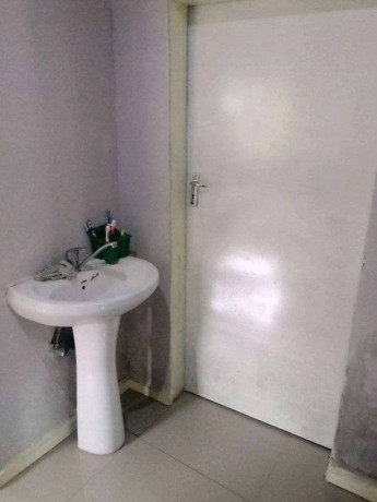 3-bedroom-flat-for-rent-in-chalala-big-3