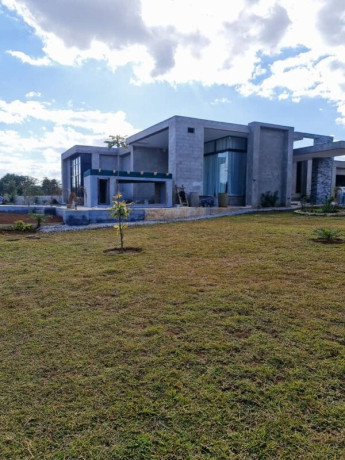 4-bedroom-house-for-rent-in-leopards-hill-big-0